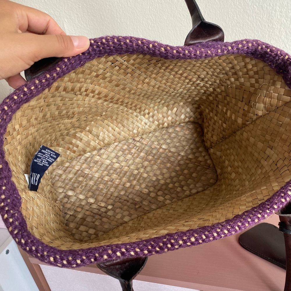 GAP Jute - outer layer woven palm leaf inner layer and brown leather straps - Picture 3 of 6